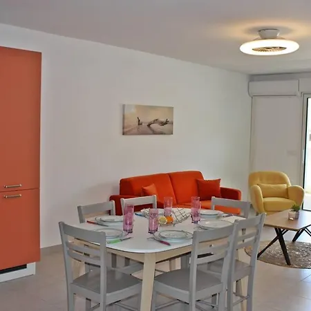 Eklore - 3P - Piscine - Terrasses - Clim - Wifi Apartment