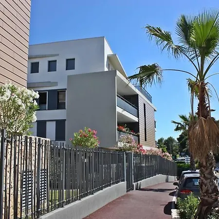Eklore - 3P - Piscine - Terrasses - Clim - Wifi Apartment *