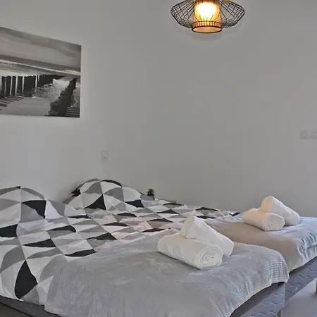 Eklore - 3P - Piscine - Terrasses - Clim - Wifi * Villeneuve-Loubet