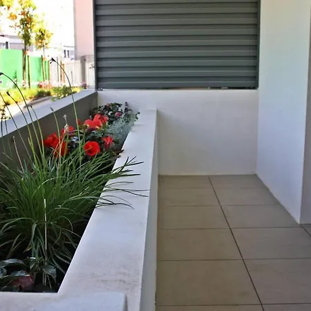 Eklore - 3P - Piscine - Terrasses - Clim - Wifi Apartment *